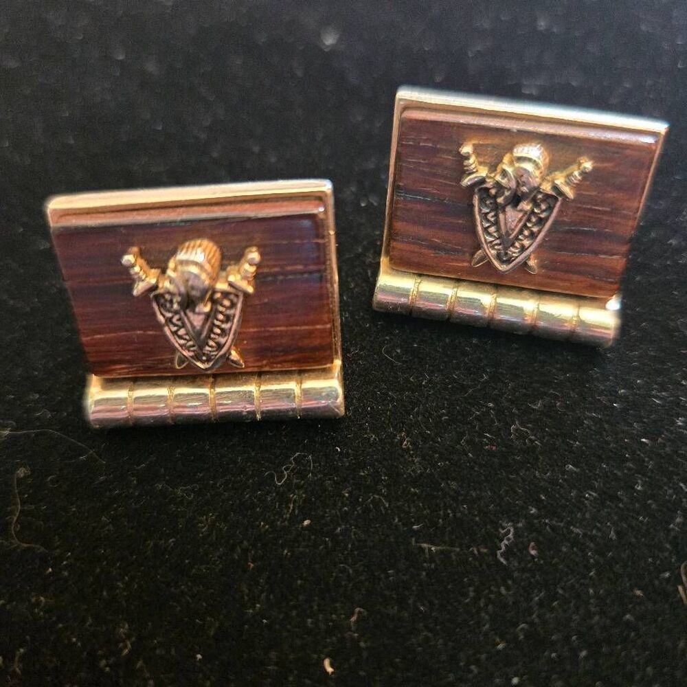 Vintage 1970s Sword & Shield Cuff Links Wood look Gold Tone